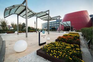 barcelona airport hotel