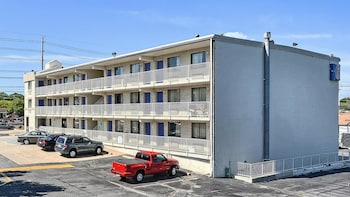 motel 6 maple shade township nj philadelphia mt laurel