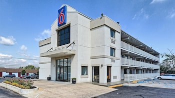 motel 6 maple shade township nj philadelphia mt laurel