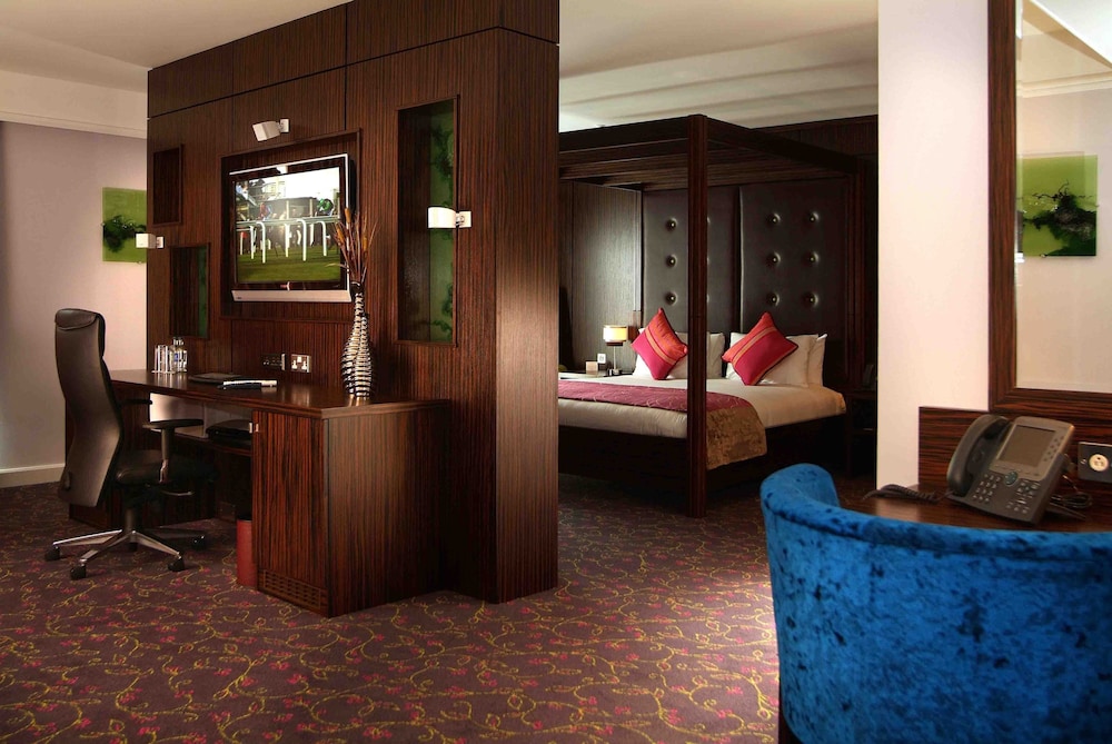 crowne plaza hotel blanchardstown by ihg