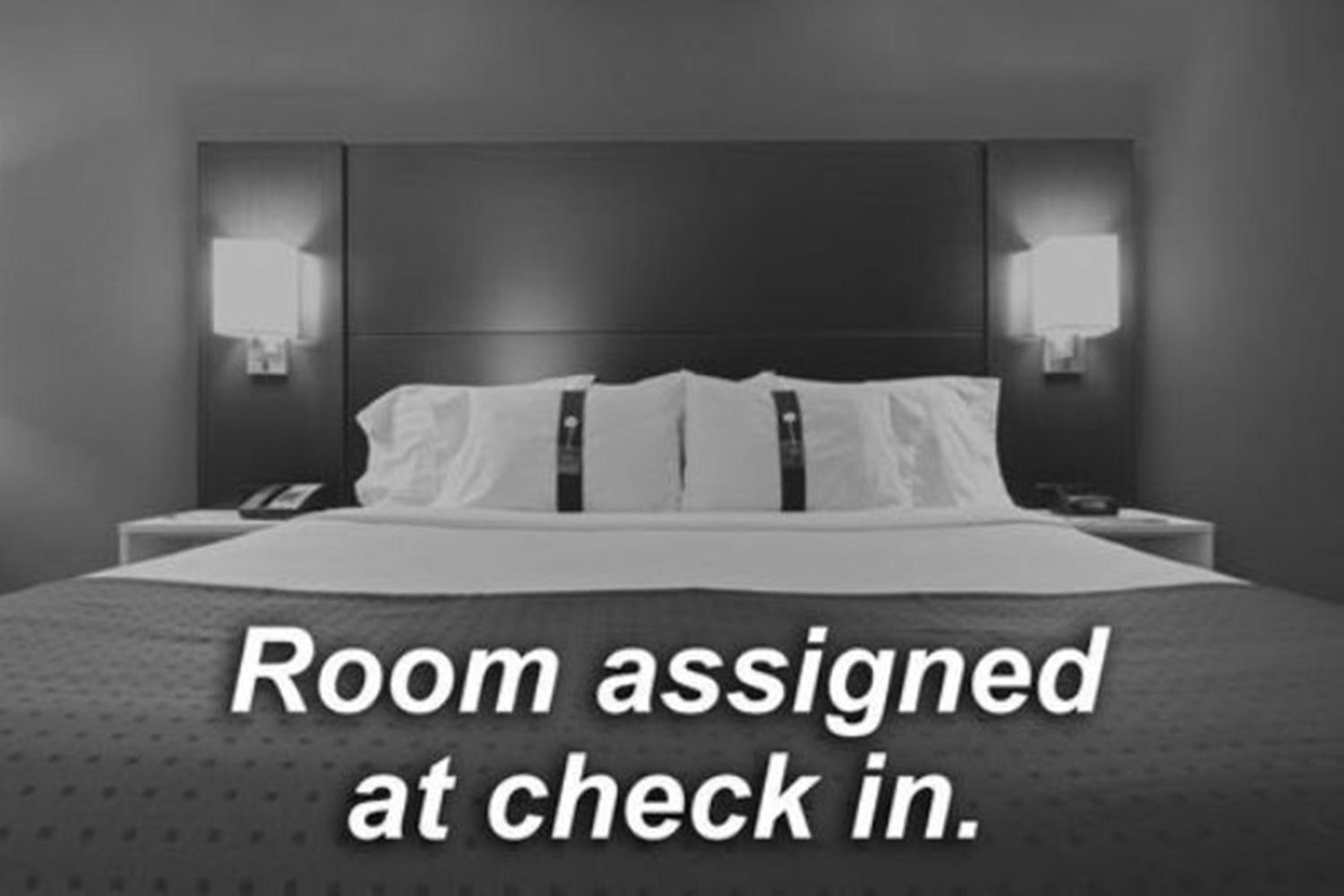 holiday inn express reno airport by ihg