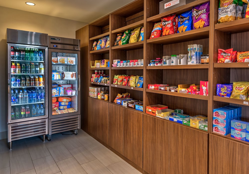 holiday inn express reno airport by ihg