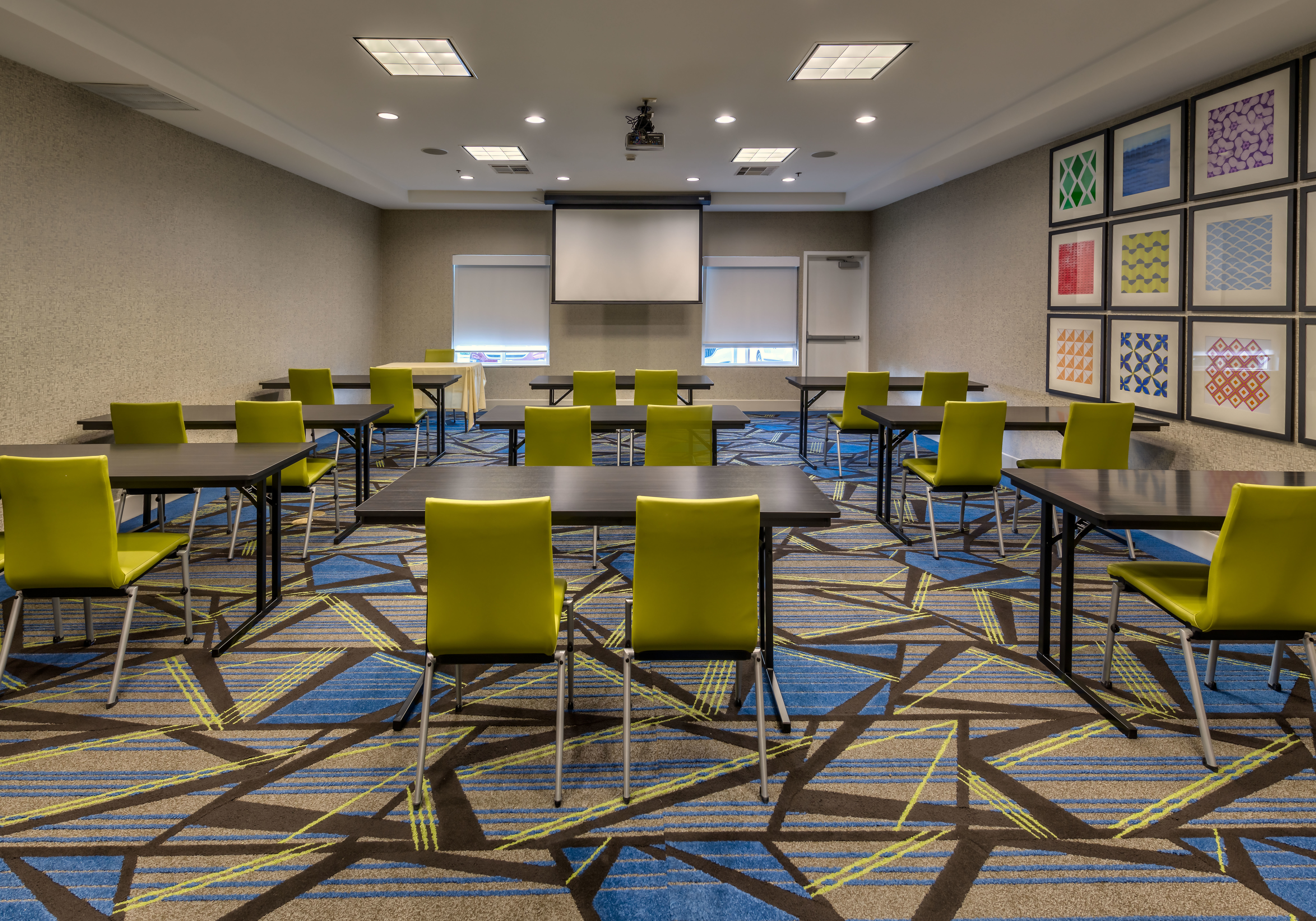 holiday inn express reno airport by ihg