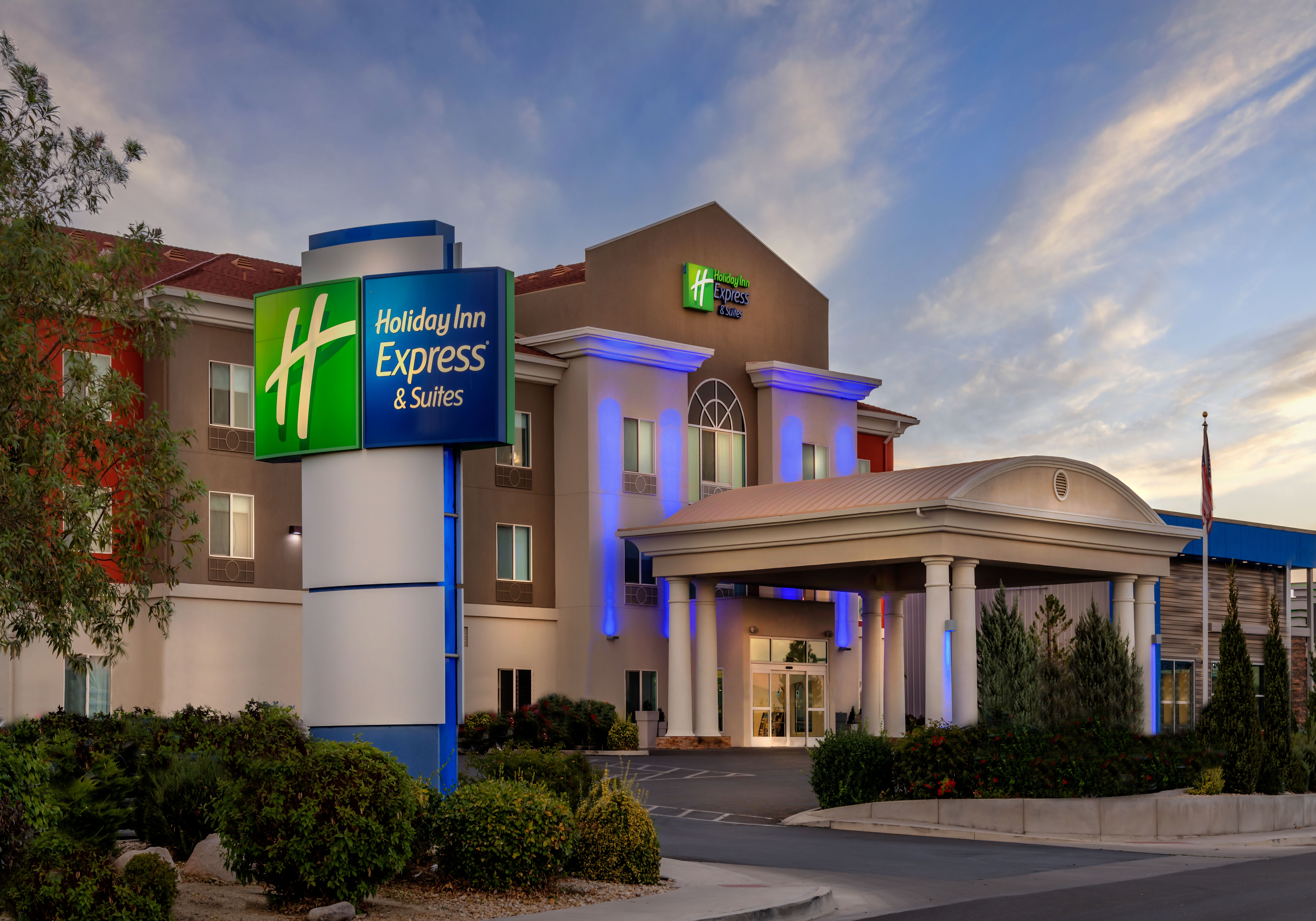 holiday inn express reno airport by ihg