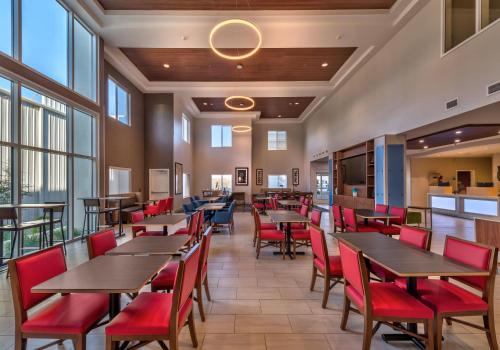 holiday inn express reno airport by ihg