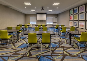 Holiday Inn Express Reno Airport By Ihg,Nevada>>Reno,3 star