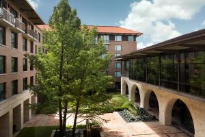 atandt hotel and conference center at the university of texas