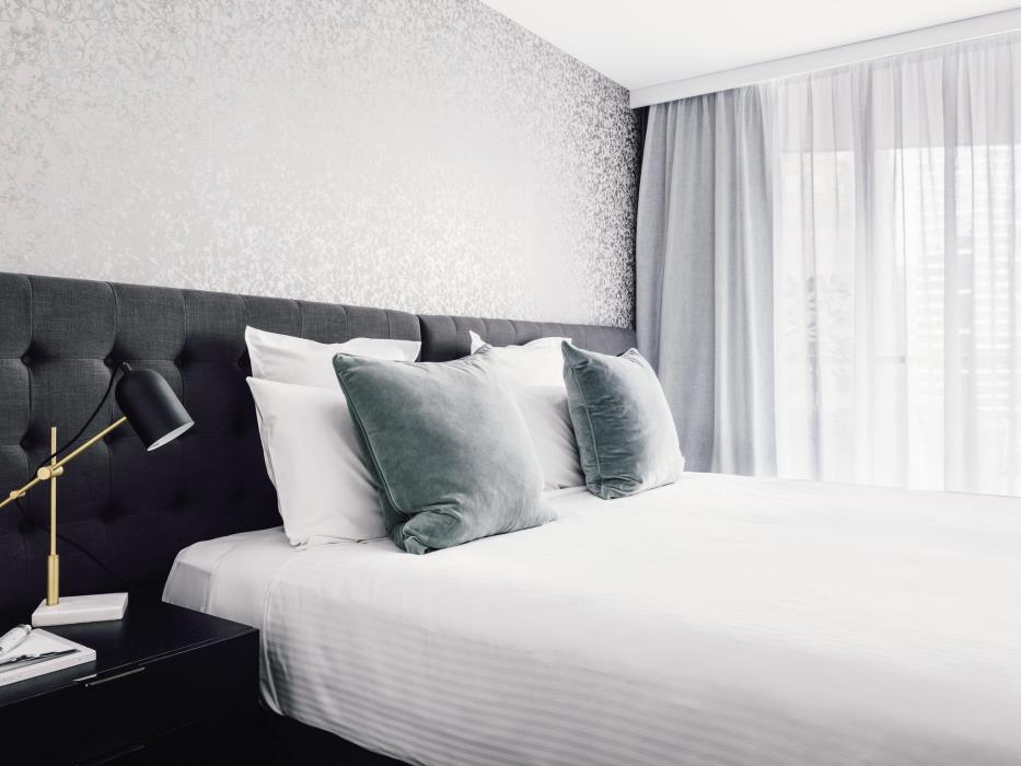 quay west suites melbourne