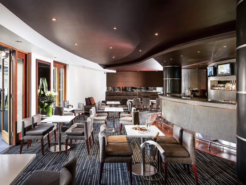 quay west suites melbourne