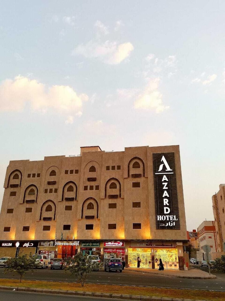 azard hotel