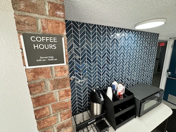 motel 6 east syracuse ny airport