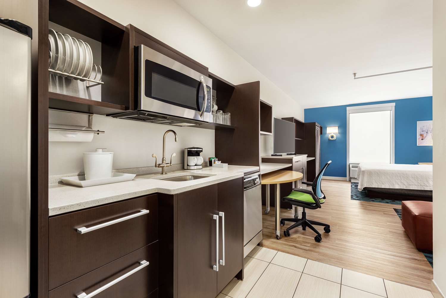 home2 suites by hilton ny long island city manhattan view