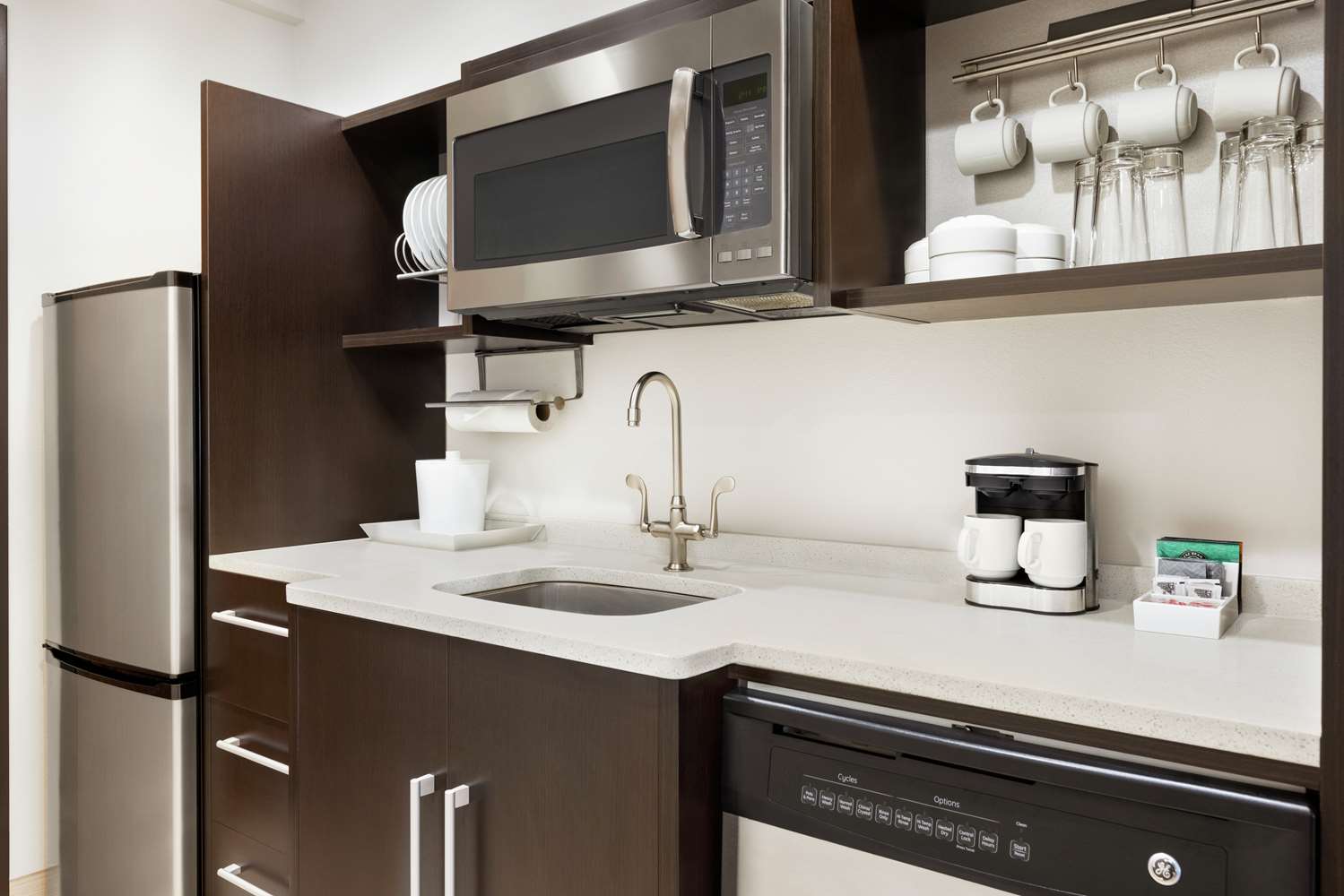 home2 suites by hilton ny long island city manhattan view