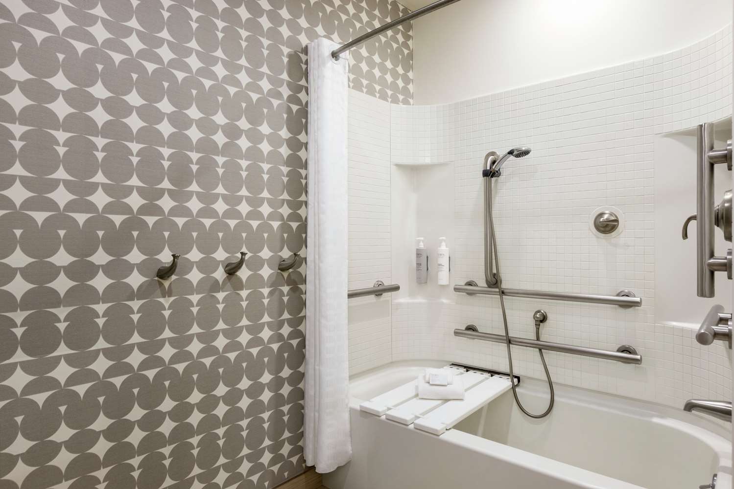 home2 suites by hilton ny long island city manhattan view