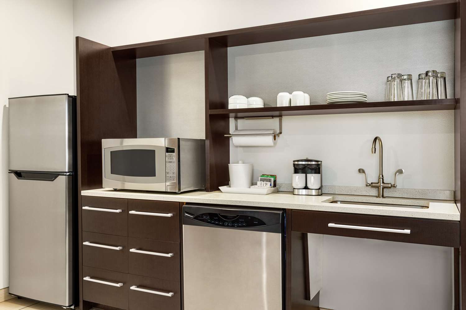 home2 suites by hilton ny long island city manhattan view