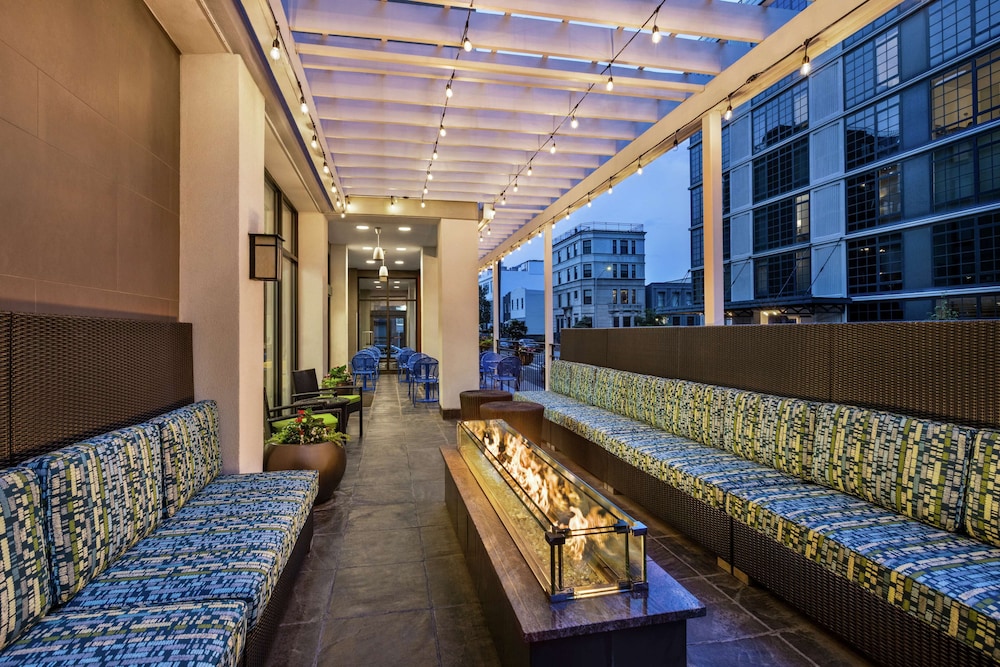 home2 suites by hilton ny long island city manhattan view