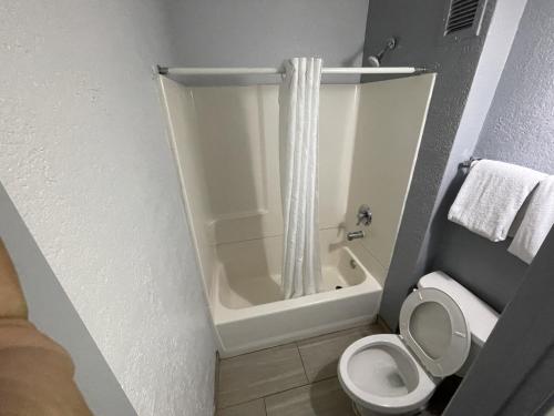 Rodeway Inn Albuquerque,Bernalillo>>Albuquerque,2 star