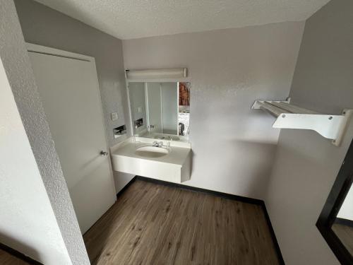 Rodeway Inn Albuquerque,Bernalillo>>Albuquerque,2 star