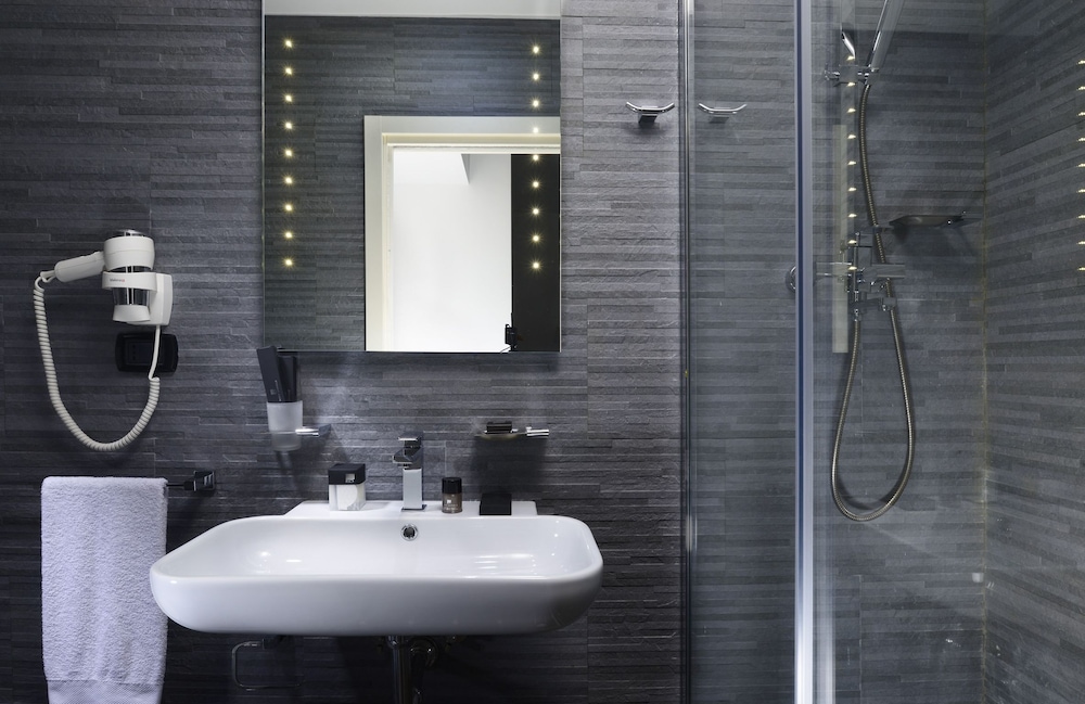 gregorio vii luxury suites