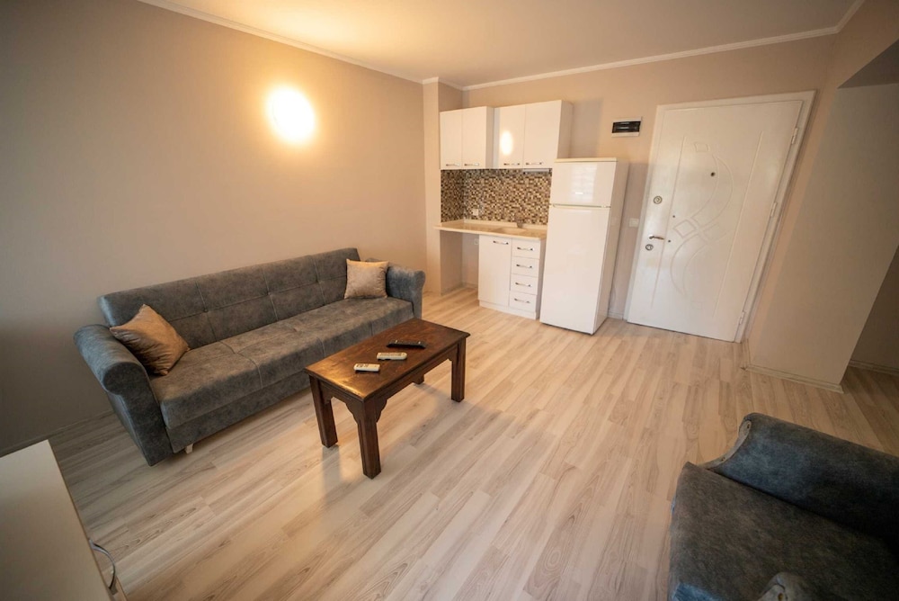 silver tower residence