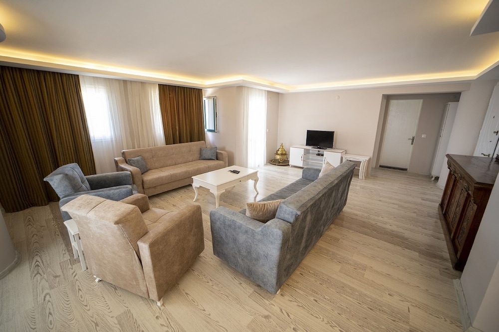 silver tower residence