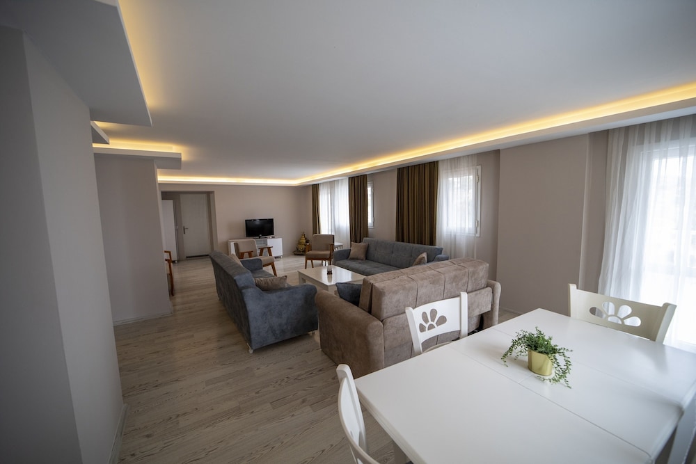 silver tower residence