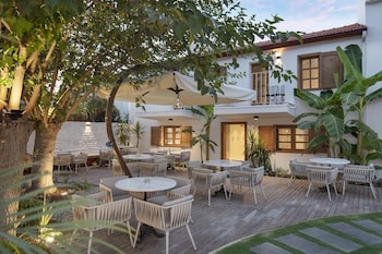 mellow blue hotel