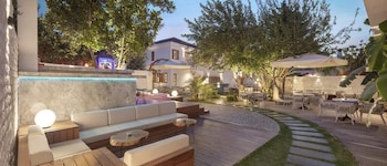 mellow blue hotel
