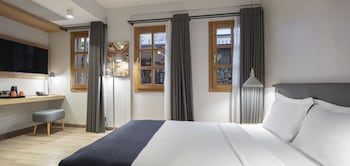 mellow blue hotel