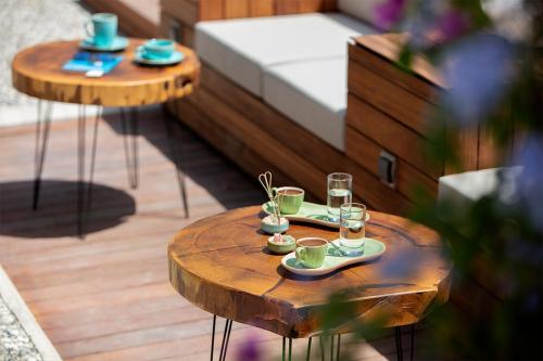mellow blue hotel