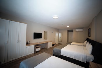 imroz elia hotel
