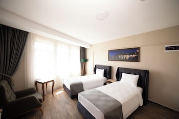 imroz elia hotel