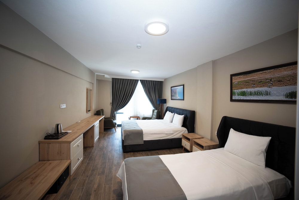 imroz elia hotel