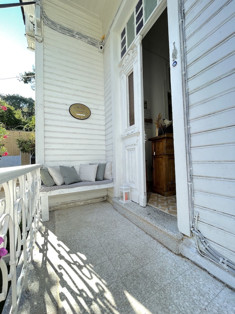 ikigai hotel villa rifat