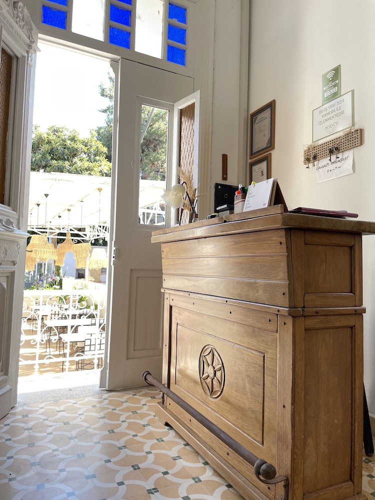 ikigai hotel villa rifat