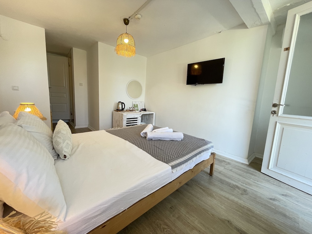 ikigai hotel villa rifat