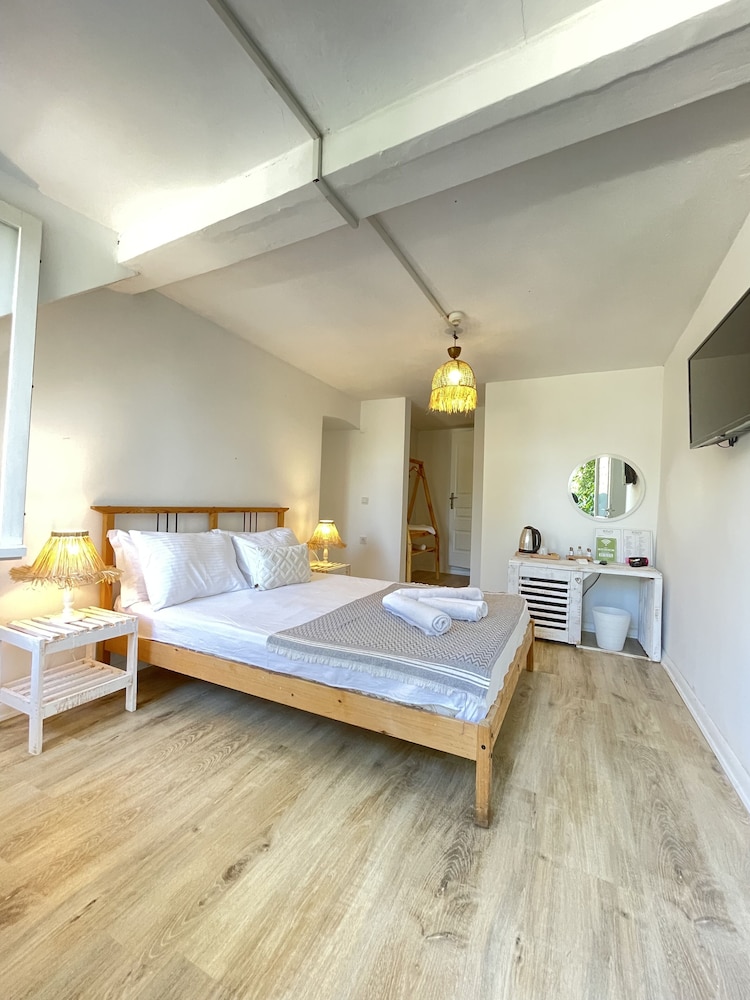 ikigai hotel villa rifat