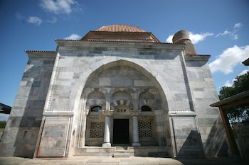 puli stone houses