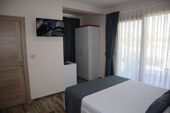aurora sigacik hotel