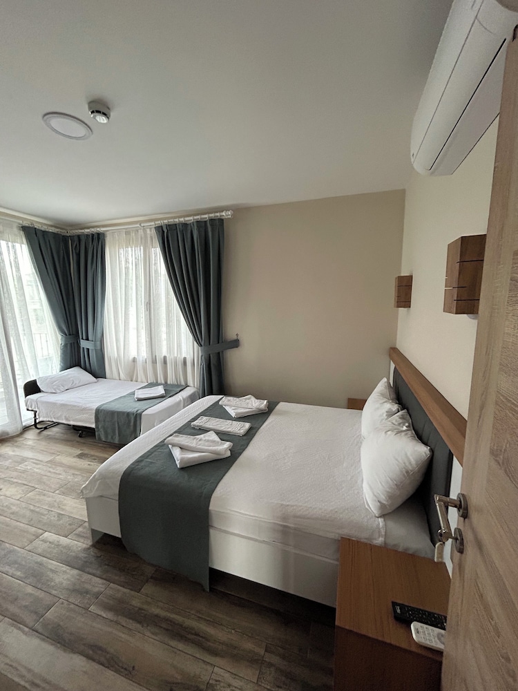 aurora sigacik hotel