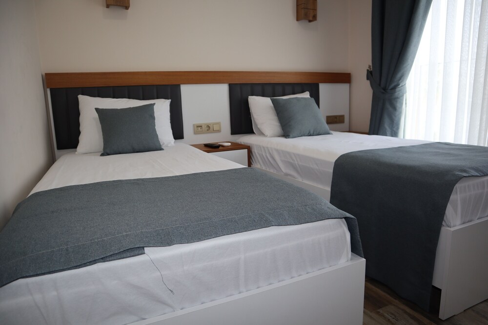 aurora sigacik hotel