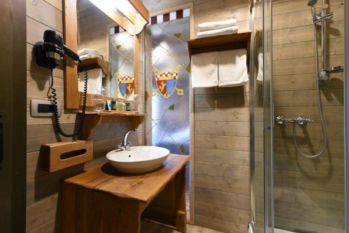 lakeside hotel plitvice