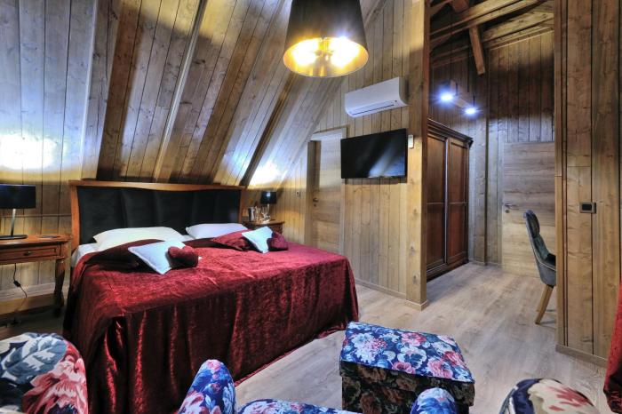 lakeside hotel plitvice