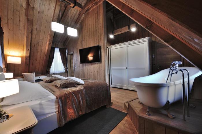 lakeside hotel plitvice