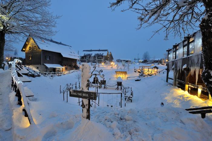 lakeside hotel plitvice