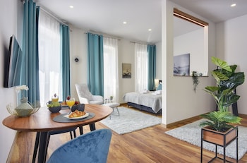 danda central luxury apartments