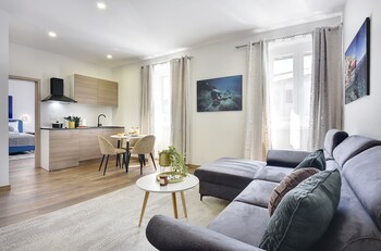 danda central luxury apartments
