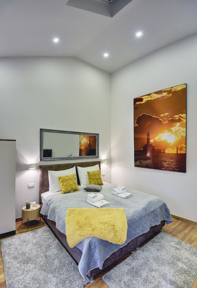 danda central luxury apartments