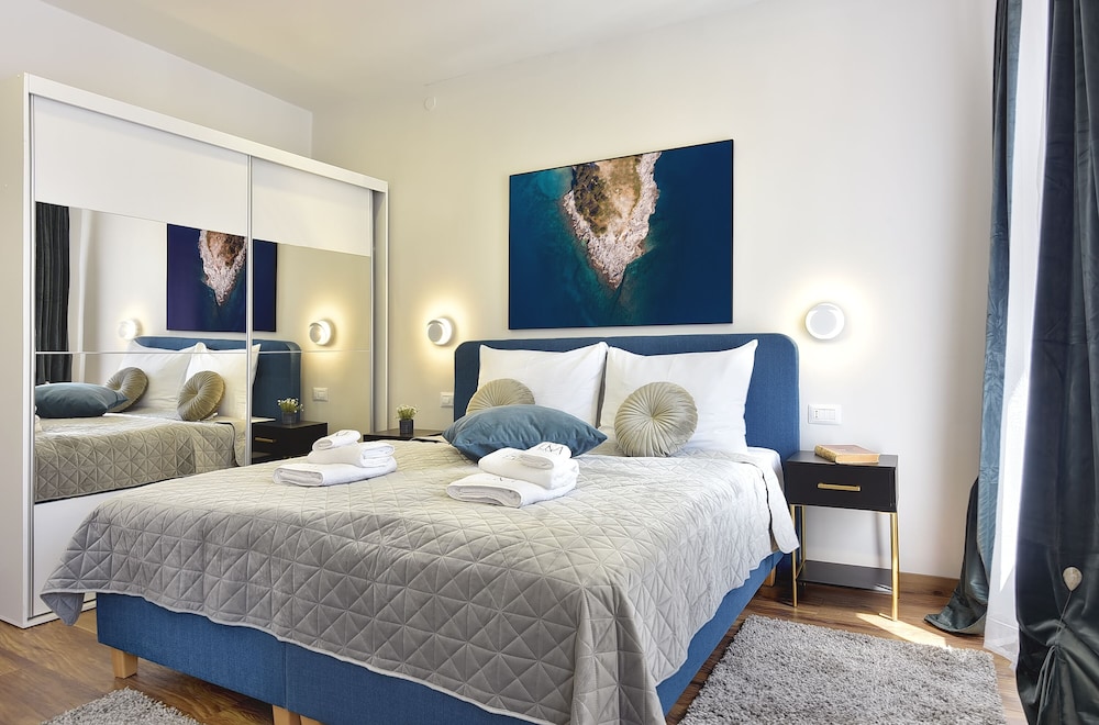 danda central luxury apartments
