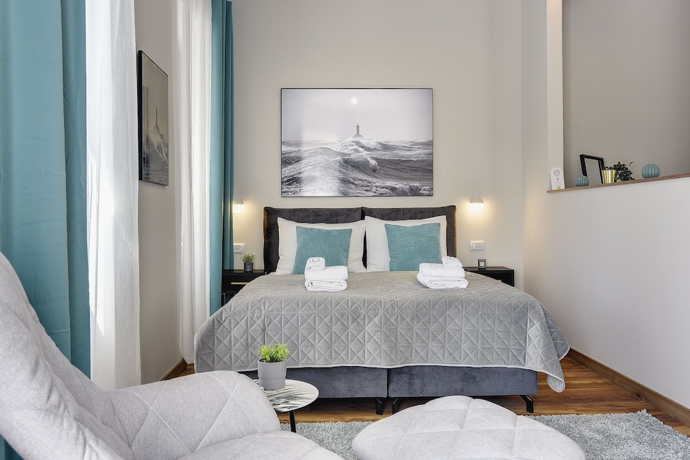 danda central luxury apartments